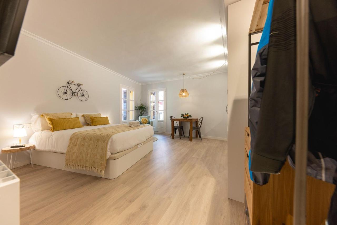 Bravissimo Barca Studio Dos Girona Luaran gambar